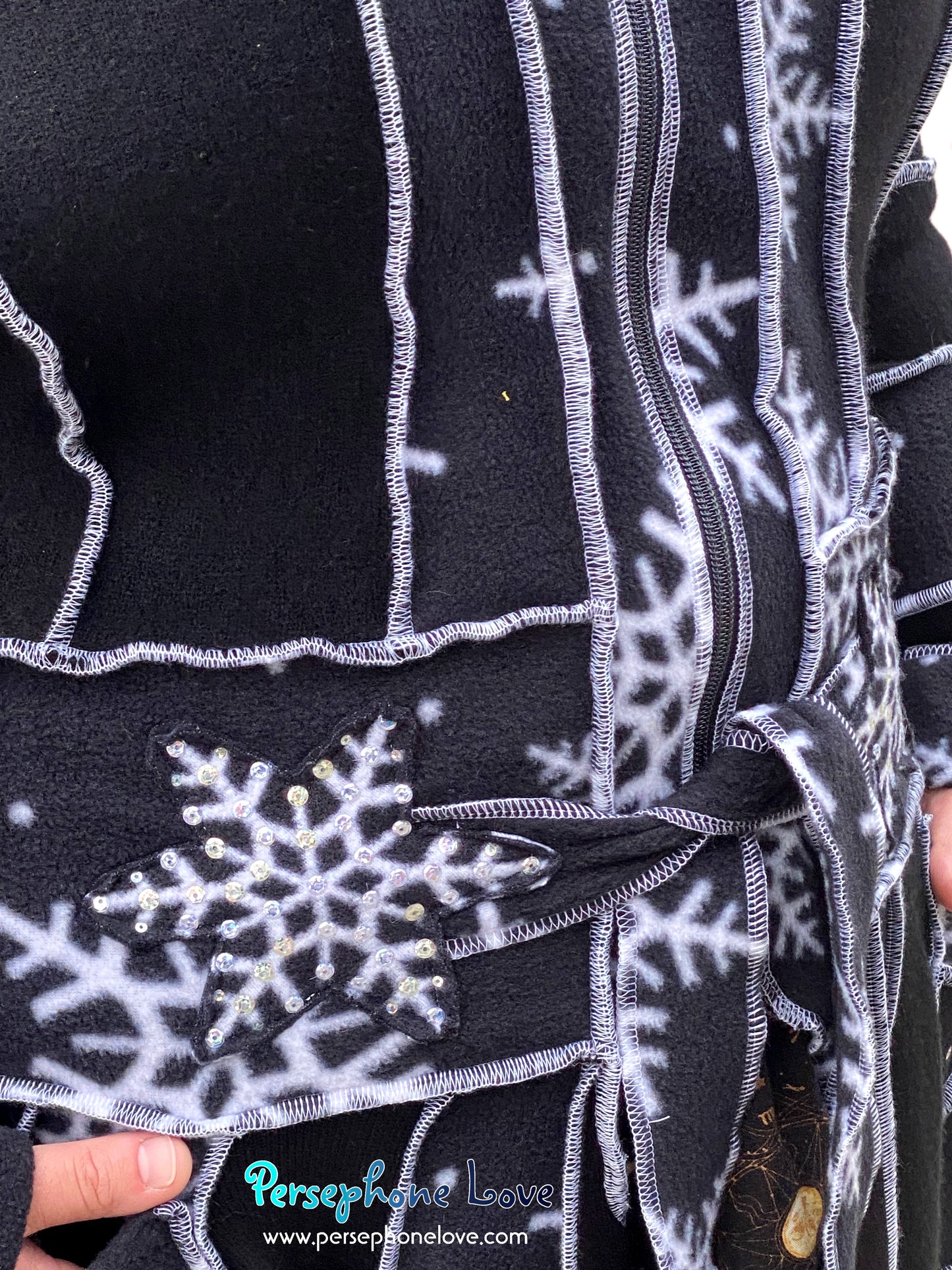 "Midnight" GODDESS SIZE Black/white snowflake embroidered/felted/sequins cashmere patchwork Katwise-inspired sweatercoat-2543