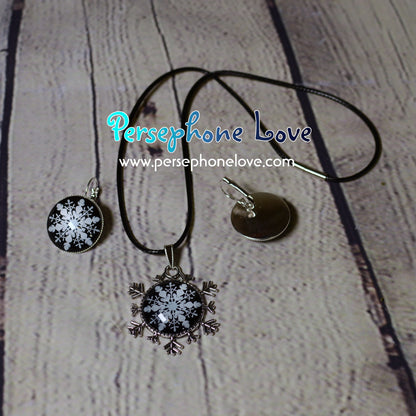 Winter holiday glass cabochon necklace earring set-1210